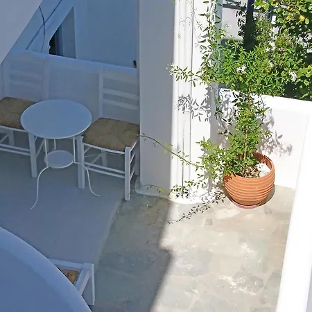Klironomos Apartments Logaras Exterior photo