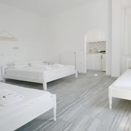 Klironomos Apartments Logaras Exterior photo