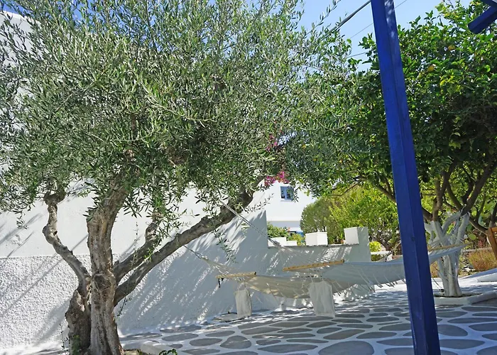 Klironomos Apartments Logaras
